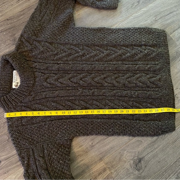 Buffalo Imports Trading Co wool cable knit sweater Athabasca AB. Canada handmade - Picture 6 of 15
